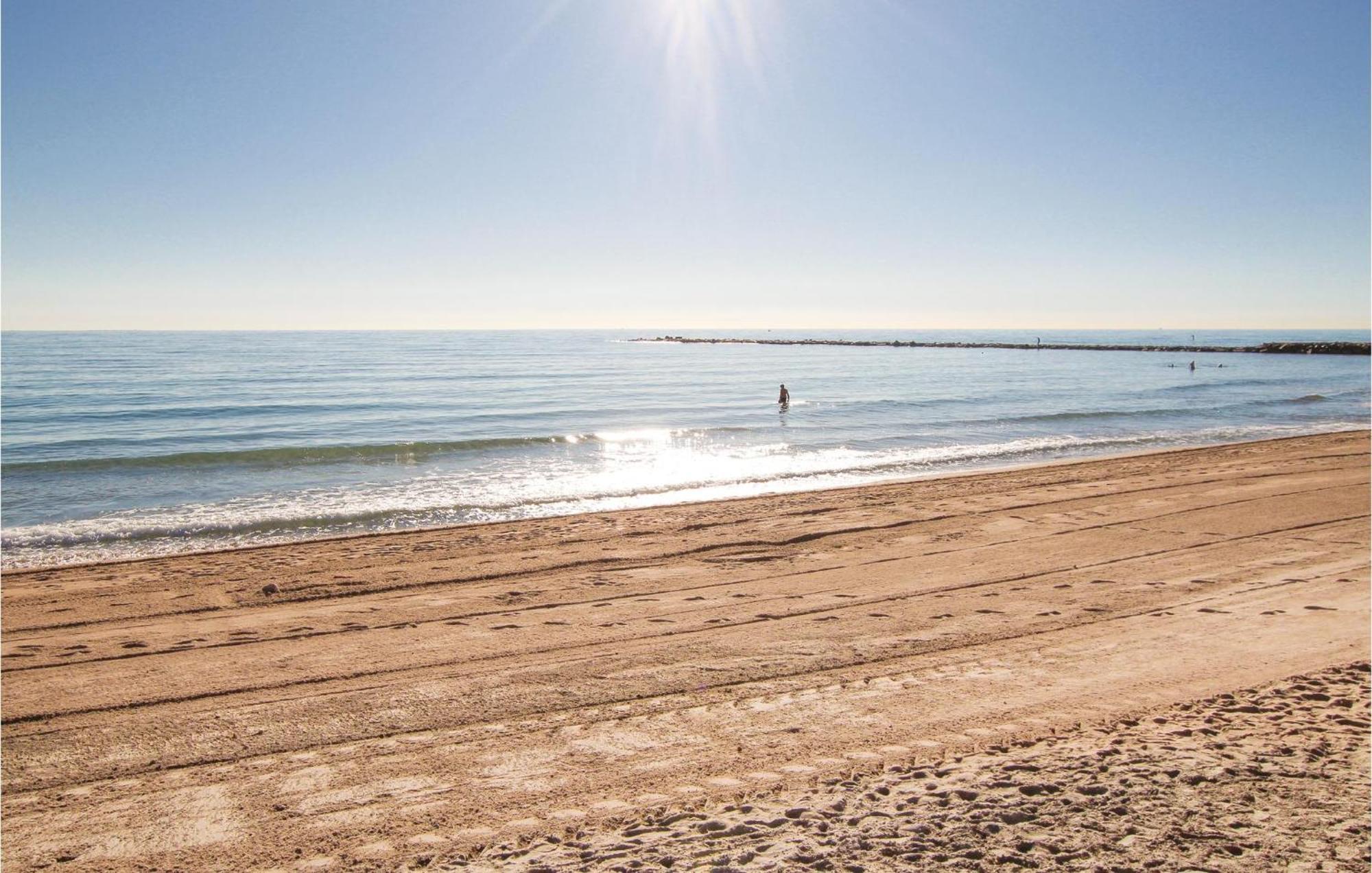 Gorgeous Apartment In El Campello With Wifi Exteriör bild
